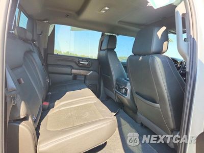 Zdjęcie 10 z 12 samochodu: 2022 GMC SIERRA K2500 DENALI VIN:1GT49REY9NF302885 - miniatura