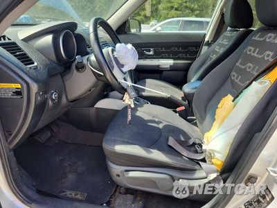Zdjęcie 7 z 13 samochodu: 2012 KIA SOUL + VIN:KNDJT2A61C7370346 - miniatura
