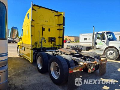 Drugie zdjęcie samochodu z przodu: 2017 FREIGHTLINER CASCADIA 125 VIN:3AKJGLDR9HSJJ2104 - miniatura