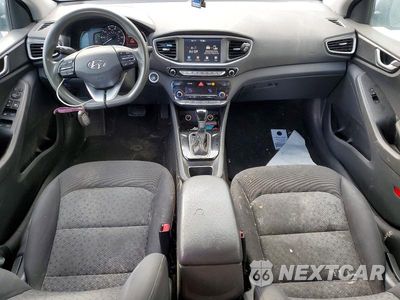 Zdjęcie 8 z 12 samochodu: 2018 HYUNDAI IONIQ BLUE VIN:KMHC65LC8JU091507 - miniatura