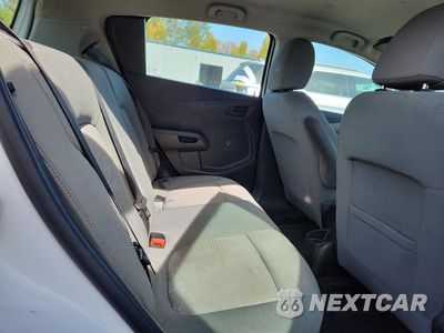 Zdjęcie 10 z 12 samochodu: 2016 CHEVROLET SONIC LS VIN:1G1JA6SG2G4174775 - miniatura