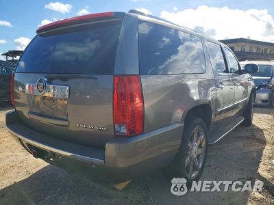 Trzecie zdjęcie samochodu z tyłu: 2013 CADILLAC ESCALADE ESV LUXURY VIN:1GYS3HEF4DR179926 - miniatura