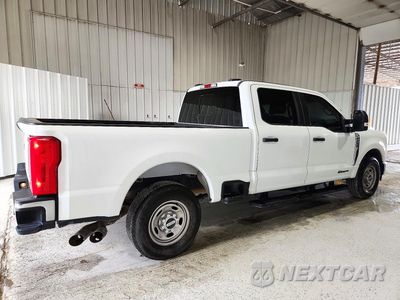 Trzecie zdjęcie samochodu z tyłu: 2023 FORD F250 SUPER DUTY VIN:1FT7W2AT7PEC04051 - miniatura