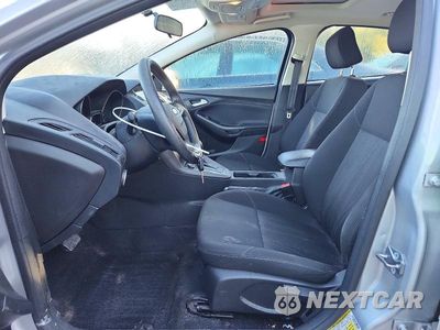Zdjęcie 7 z 12 samochodu: 2017 FORD FOCUS SEL VIN:1FADP3H29HL289612 - miniatura