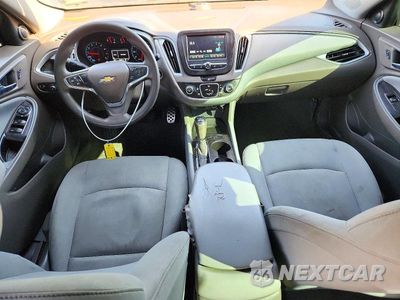 Zdjęcie 8 z 12 samochodu: 2017 CHEVROLET MALIBU LS VIN:1G1ZB5ST6HF191902 - miniatura