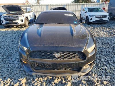 Piąte zdjęcie samochodu w środku: 2015 FORD MUSTANG VIN:1FA6P8TH7F5344254 - miniatura