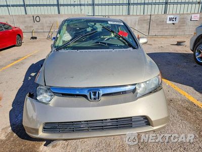 Piąte zdjęcie samochodu w środku: 2008 HONDA CIVIC LX VIN:1HGFA16538L072810 - miniatura