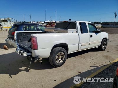 Trzecie zdjęcie samochodu z tyłu: 2003 CHEVROLET SILVERADO C1500 VIN:2GCEC19V931361155 - miniatura