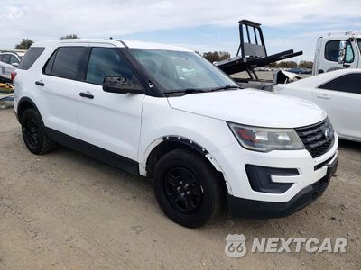 Czwarte zdjęcie samochodu z boku: 2017 FORD EXPLORER POLICE INTERCEPTOR VIN:1FM5K8ARXHGA44288 - miniatura