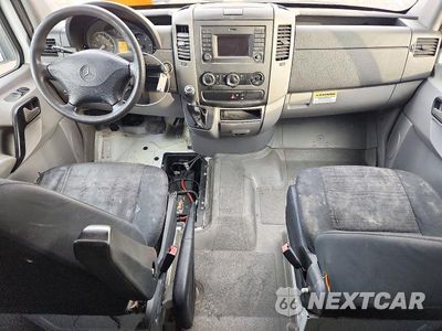 Zdjęcie 8 z 14 samochodu: 2015 MERCEDES-BENZ SPRINTER 2500 VIN:WD3PE7CC9F5953343 - miniatura