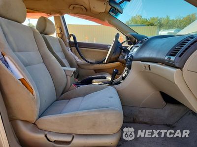 Zdjęcie 7 z 12 samochodu: 2005 HONDA ACCORD LX VIN:1HGCM56475A069537 - miniatura