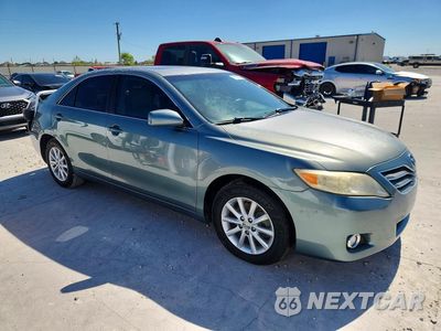 Czwarte zdjęcie samochodu z boku: 2010 TOYOTA CAMRY XLE V6 VIN:JTNBK3EK6A3049181 - miniatura