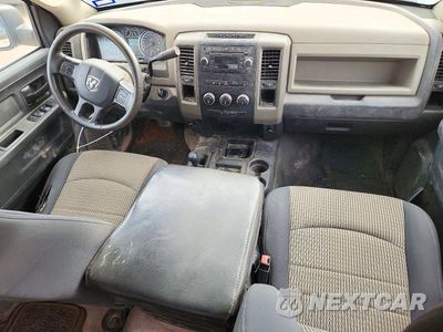 Zdjęcie 8 z 12 samochodu: 2012 DODGE RAM 2500 ST VIN:3C6TD5HT4CG112921 - miniatura