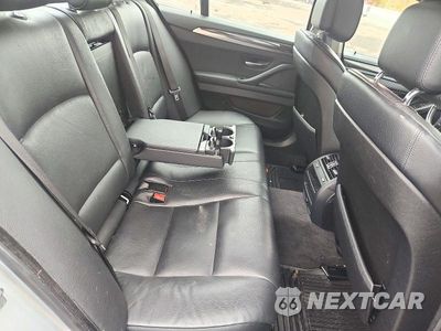 Zdjęcie 10 z 12 samochodu: 2013 BMW 528 XI VIN:WBAXH5C5XDD109797 - miniatura