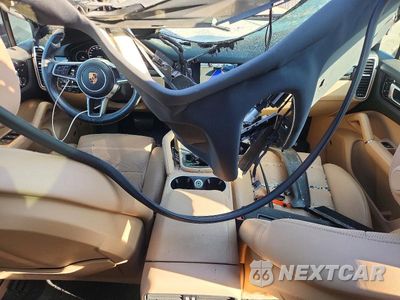 Zdjęcie 8 z 12 samochodu: 2019 PORSCHE CAYENNE VIN:WP1AA2AY5KDA03830 - miniatura