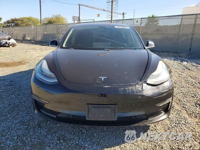 Piąte zdjęcie samochodu w środku: 2019 TESLA MODEL 3 VIN:5YJ3E1EA2KF400040 - miniatura