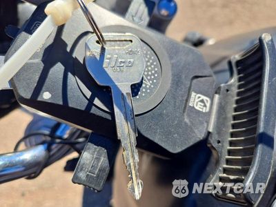 Zdjęcie 8 z 9 samochodu: 2002 HONDA CB900 F VIN:JH2SC48022M001715 - miniatura