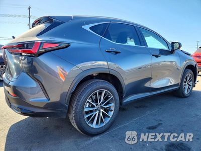 Trzecie zdjęcie samochodu z tyłu: 2026 LEXUS NX 350H PREMIUM VIN:JTJGKCEZ6T5041285 - miniatura