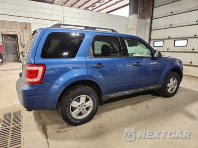 Trzecie zdjęcie samochodu z tyłu: 2010 FORD ESCAPE XLT VIN:1FMCU9D78AKA68917 - miniatura