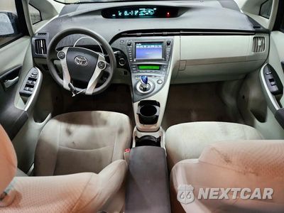 Zdjęcie 8 z 13 samochodu: 2010 TOYOTA PRIUS III VIN:JTDKN3DU1A0065370 - miniatura
