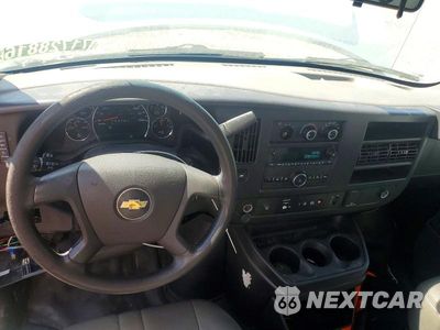 Zdjęcie 8 z 13 samochodu: 2020 CHEVROLET EXPRESS BOX TRUCK VIN:1HA6GUCG1LN010710 - miniatura