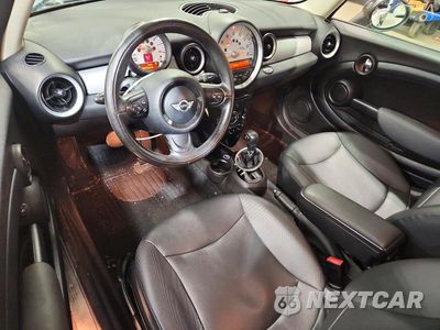 Zdjęcie 8 z 12 samochodu: 2011 MINI COOPER VIN:WMWSU3C5XBT091752 - miniatura