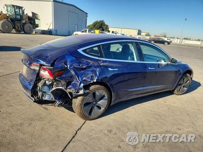 Trzecie zdjęcie samochodu z tyłu: 2018 TESLA MODEL 3 VIN:5YJ3E1EA8JF022854 - miniatura