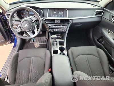 Zdjęcie 8 z 12 samochodu: 2019 KIA OPTIMA LX VIN:5XXGT4L35KG366590 - miniatura