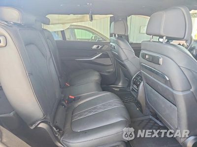 Zdjęcie 11 z 14 samochodu: 2025 BMW X7 XDRIVE40I VIN:5UX23EM08S9X83976 - miniatura