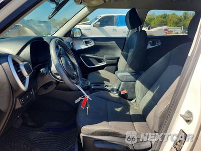 Zdjęcie 7 z 12 samochodu: 2020 KIA SOUL LX VIN:KNDJ23AU2L7710305 - miniatura