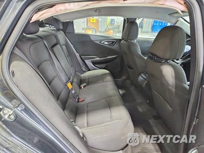 Zdjęcie 10 z 12 samochodu: 2018 CHEVROLET MALIBU LS VIN:1G1ZB5ST7JF174970 - miniatura