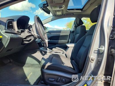Zdjęcie 7 z 12 samochodu: 2017 HYUNDAI ELANTRA VALUE EDITION VIN:KMHD84LF0HU379311 - miniatura