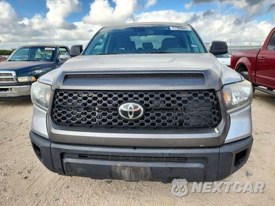 Piąte zdjęcie samochodu w środku: 2021 TOYOTA TUNDRA SR VIN:5TFRY5F15MX289693 - miniatura