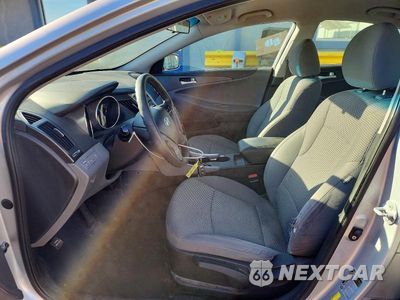 Zdjęcie 7 z 12 samochodu: 2011 HYUNDAI SONATA GLS VIN:5NPEB4AC2BH233464 - miniatura