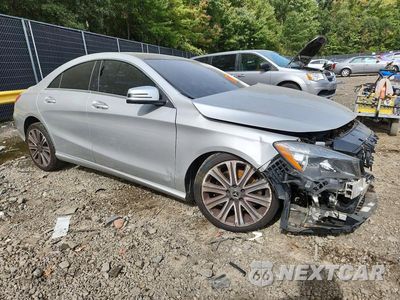 Czwarte zdjęcie samochodu z boku: 2019 MERCEDES-BENZ CLA 250 4MATIC VIN:WDDSJ4GB8KN723336 - miniatura