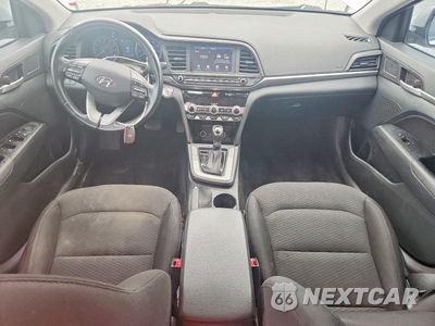 Zdjęcie 8 z 12 samochodu: 2019 HYUNDAI ELANTRA VALUE EDITION VIN:5NPD84LF7KH456522 - miniatura