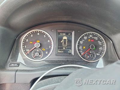 Zdjęcie 9 z 14 samochodu: 2016 VOLKSWAGEN TIGUAN S VIN:WVGBV7AX5GW003333 - miniatura
