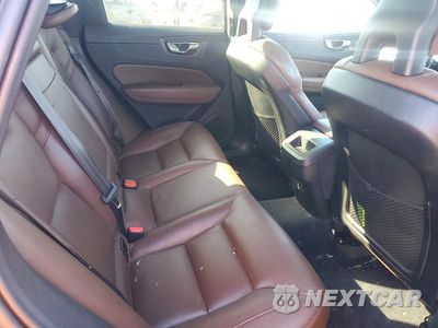 Zdjęcie 11 z 13 samochodu: 2018 VOLVO XC60 T6 VIN:LYVA22RK6JB106004 - miniatura