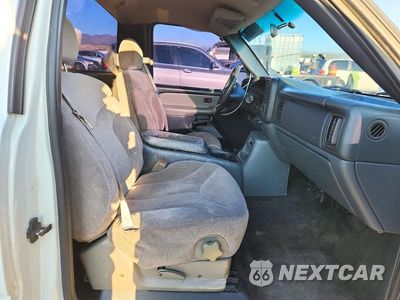 Zdjęcie 10 z 12 samochodu: 2000 CHEVROLET SILVERADO C1500 VIN:1GCEC14V5YE422885 - miniatura