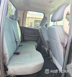 Zdjęcie 10 z 12 samochodu: 2020 RAM 1500 CLASSIC TRADESMAN VIN:1C6RR6FG0LS127724 - miniatura