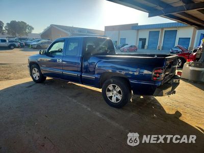 Drugie zdjęcie samochodu z przodu: 2000 CHEVROLET SILVERADO C1500 VIN:2GCEC19T8Y1318660 - miniatura