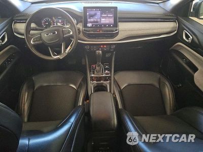 Zdjęcie 8 z 13 samochodu: 2023 JEEP COMPASS LATITUDE VIN:3C4NJDBNXPT522991 - miniatura