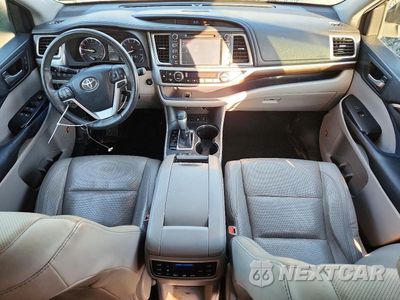 Zdjęcie 8 z 14 samochodu: 2016 TOYOTA HIGHLANDER LIMITED PLATINUM VIN:5TDDKRFH5GS320838 - miniatura