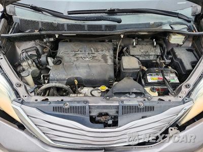 Zdjęcie 12 z 13 samochodu: 2015 TOYOTA SIENNA XLE PREMIUM 8-PASSENGER VIN:5TDYK3DC3FS642592 - miniatura