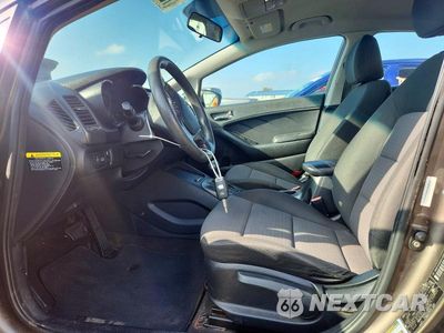 Zdjęcie 7 z 12 samochodu: 2014 KIA FORTE LX VIN:KNAFX4A61E5189734 - miniatura
