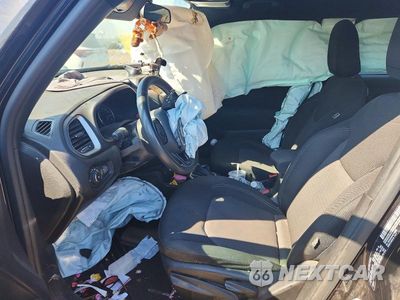 Zdjęcie 7 z 13 samochodu: 2021 JEEP RENEGADE LATITUDE VIN:ZACNJDBB2MPN30282 - miniatura