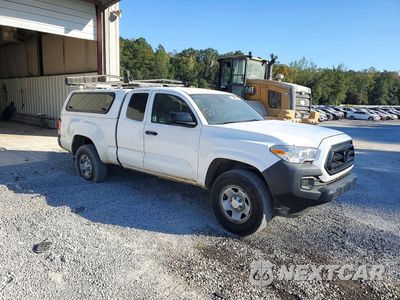 Czwarte zdjęcie samochodu z boku: 2023 TOYOTA TACOMA SR VIN:3TYRX5GNXPT084180 - miniatura
