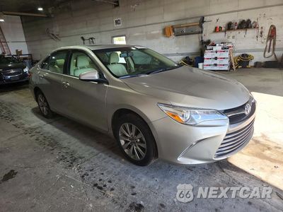 Czwarte zdjęcie samochodu z boku: 2016 TOYOTA CAMRY XLE VIN:4T1BF1FK4GU512400 - miniatura