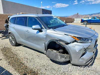 Czwarte zdjęcie samochodu z boku: 2020 TOYOTA HIGHLANDER PLATINUM VIN:5TDFZRBH8LS045275 - miniatura