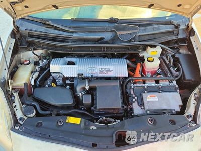 Zdjęcie 11 z 12 samochodu: 2010 TOYOTA PRIUS II VIN:JTDKN3DU9A0030835 - miniatura
